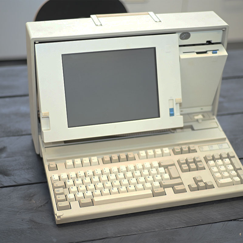 Lej en IBM bærbar computer